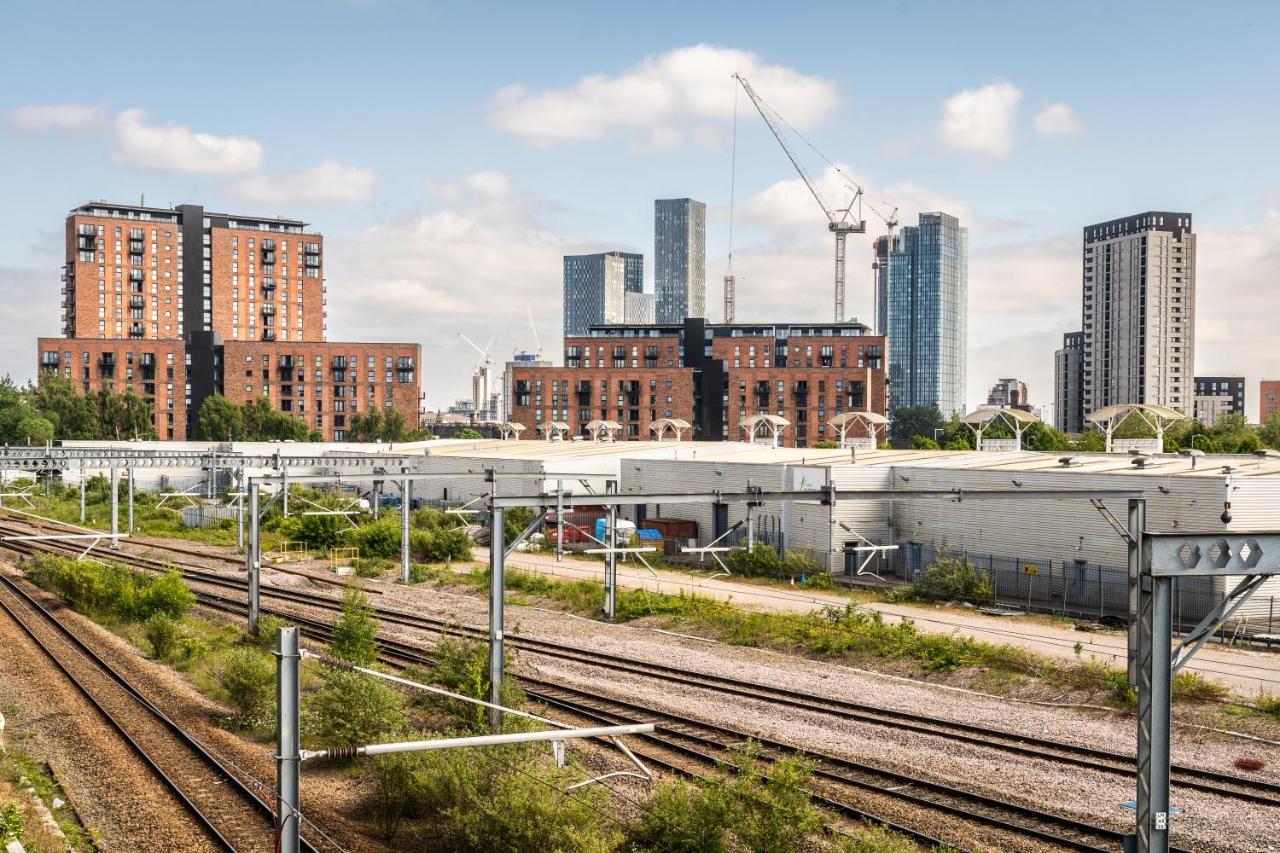 Stylish 2 Bed Manchester Flat ภายนอก รูปภาพ