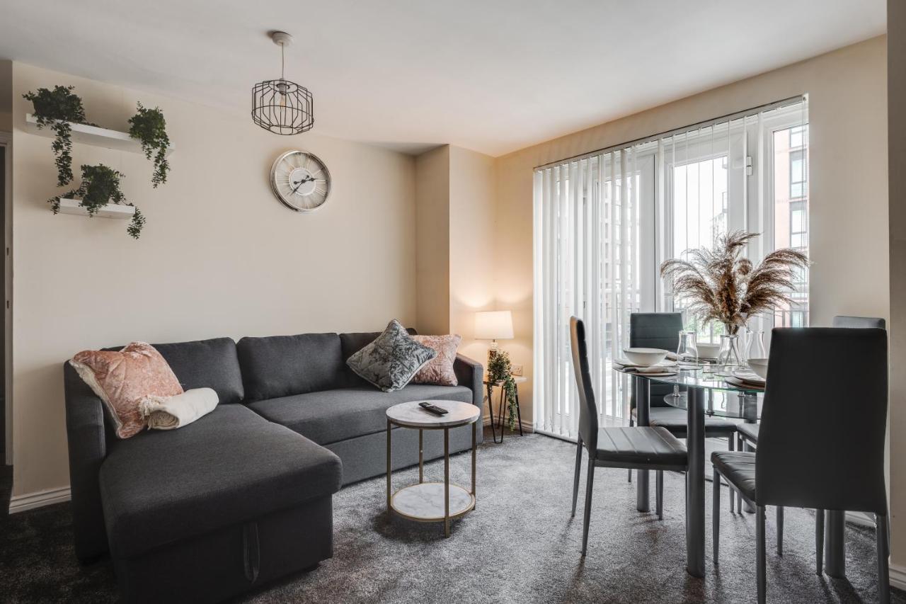 Stylish 2 Bed Manchester Flat ภายนอก รูปภาพ