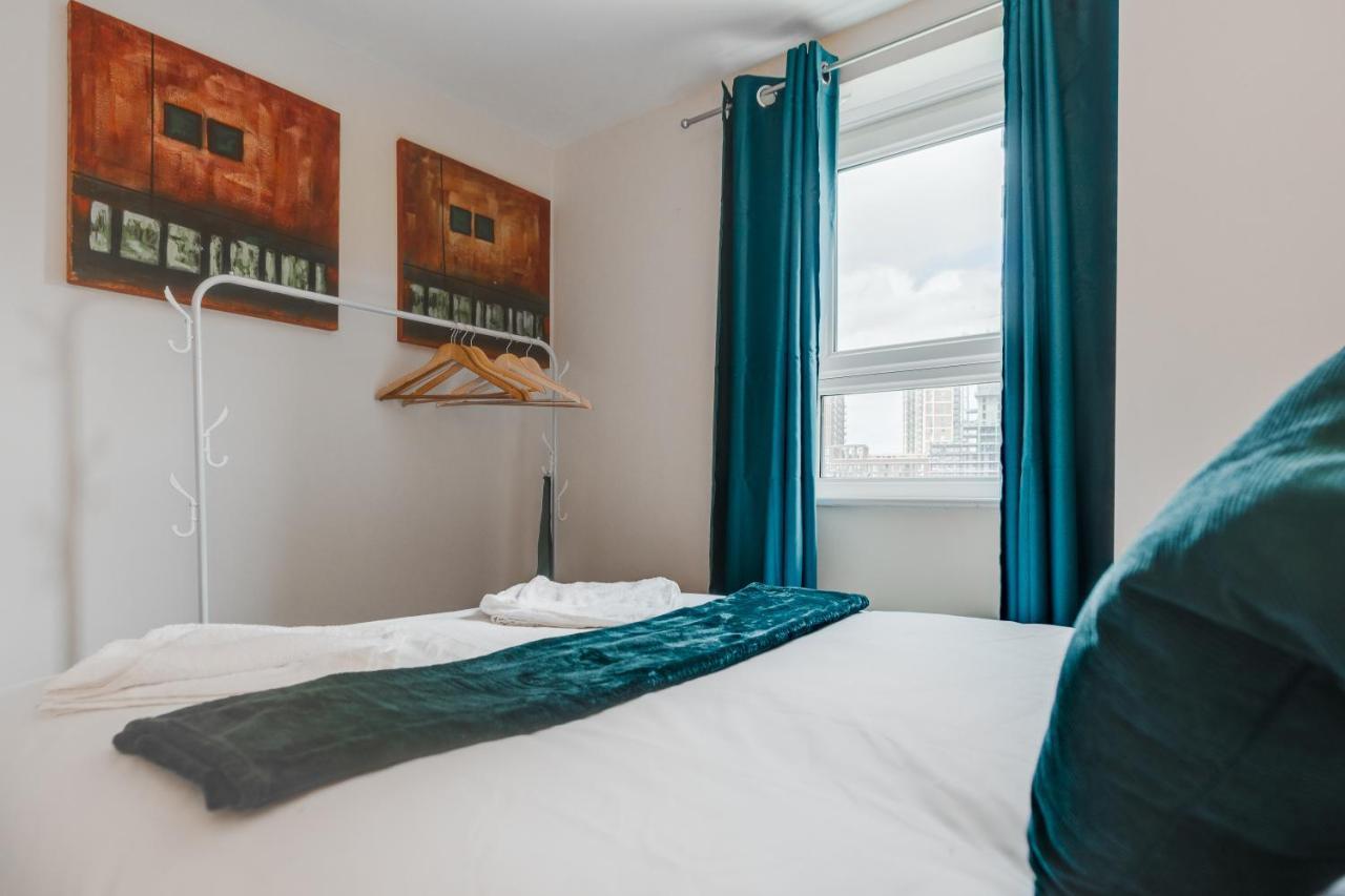 Stylish 2 Bed Manchester Flat ภายนอก รูปภาพ